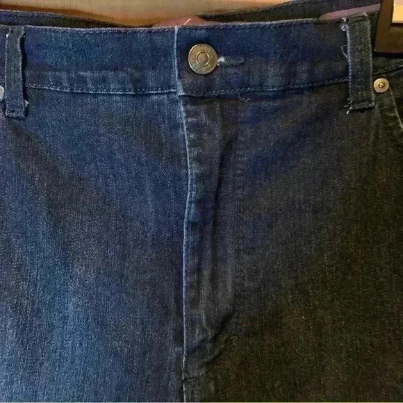 Gloria Vanderbilt Amanda Indigo Straight Leg Jeans Women's 16 - Picture 3 of 16